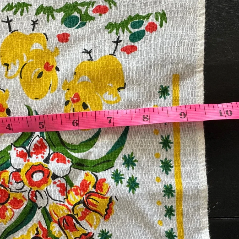 VTG 50's Nordic Easter Table Runner Yellow Chicks Daffodils Spring White Easter